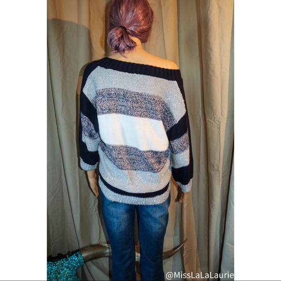 Scoop Neck Horizontal Striped Sweater 💛🌵 - Picture 6 of 8